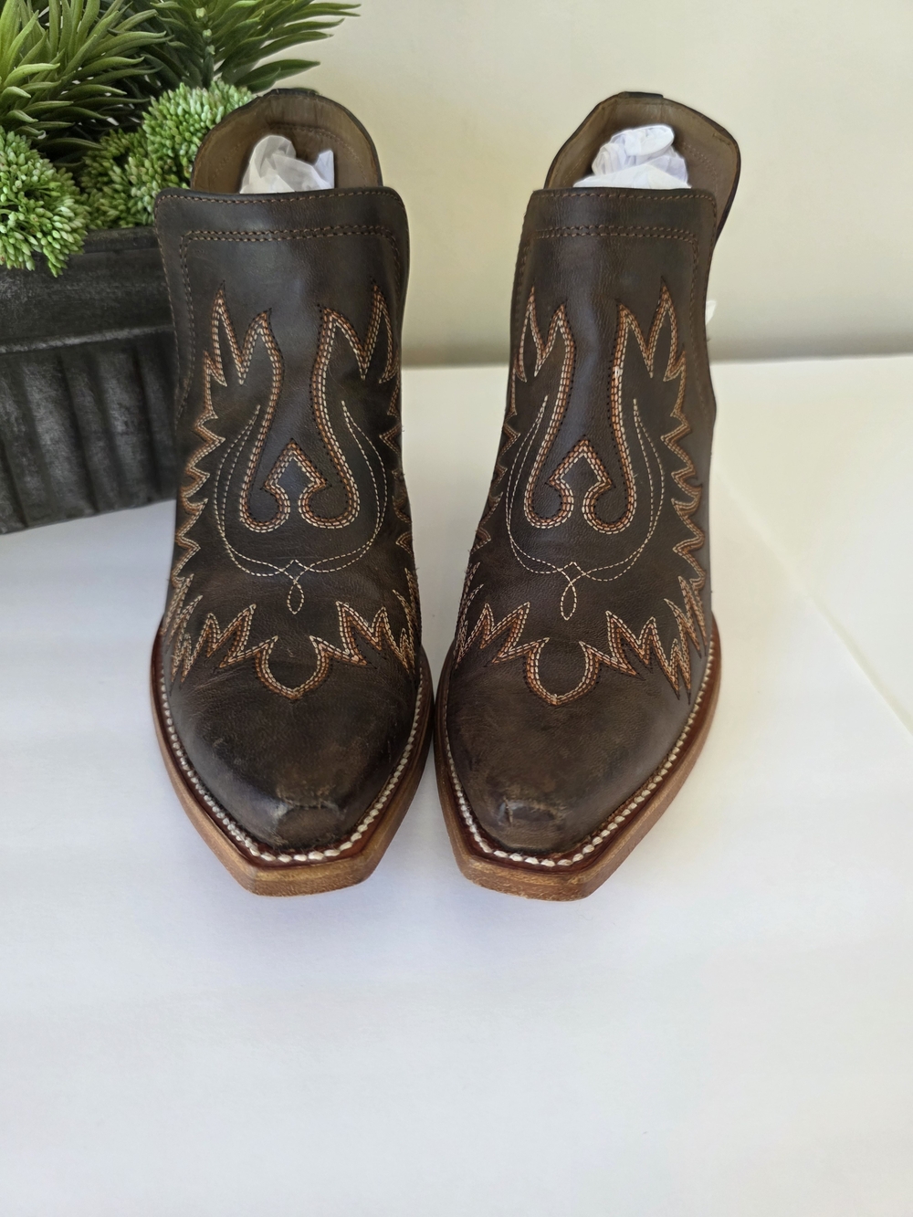 Ariat Dixon Western Booties Women's 8.5 Brown Leather Snip Toe Cowboy Boots - Picture 1 of 13